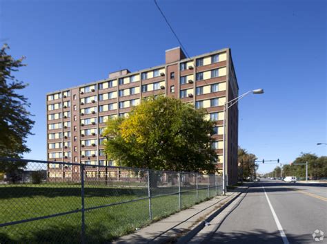 Find your perfect home in chicago, il. Lakeview Apartments - East Chicago, IN | Apartments.com