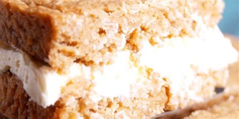 Best Giant Oatmeal Cream Pie Recipe How To Make A Giant Oatmeal Cream
