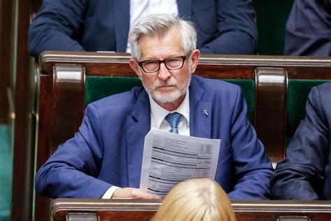 Witold Czarnecki, poseł zakażony koronawirusem.