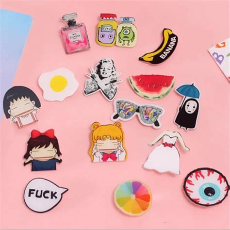 New Hot Anime Pins For Clothes Kawaii Icon Acrylic Badges Fashion