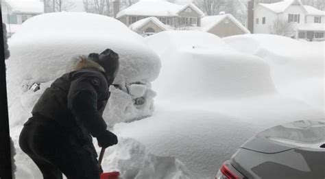 Erie Pennsylvania Just Shattered A Snowfall Record 5 Feet Of Snow In