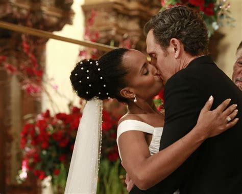 Scandal Olivia And Fitzs Wedding Pictures Popsugar Entertainment
