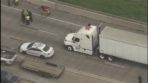 Naked Woman Shuts Down Highway Abc Houston