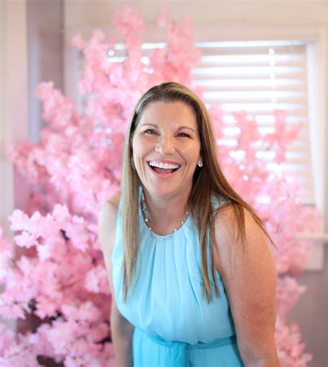 Hidden Gems: Meet Suzi Freeman - VoyagePhoenix - Phoenix