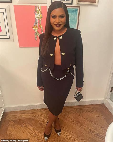 Mindy Kaling 42 Continues To Show Off Her Dramatic Weight Loss Weight Loss Normal