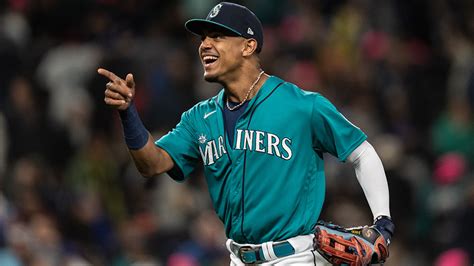 Mariners Cf Julio Rodríguez Named Al Rookie Of The Month For May