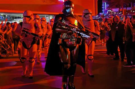 What To Expect During Star Wars Nite At Disneyland
