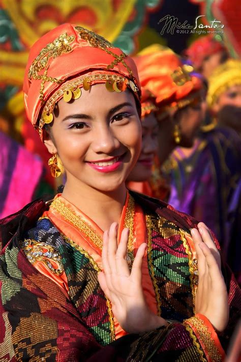 Tnalak Portrait Beautiful People Philippines Culture Beauty Around