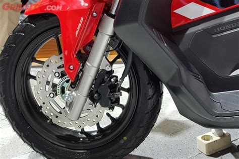 Meski menggunakan ukuran ban yang lebih besar,. Ukuran Ban Maksimal Untuk Vario 150 - Dampak Penggunaan ...