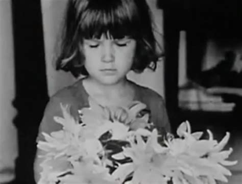 In einem lübecker gerichtssaal erschießt marianne bachmeier heute vor 40 jahren den mutmaßlichen mörder ihrer tochter anna. klaus grabowski | Tumblr