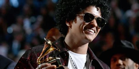 Grammys 2018 Bruno Mars Wins Record Of The Year Pitchfork