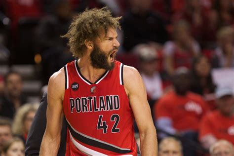 Robin Lopez Ranks 84th On Sports Illustrateds Top 100 List Posting And Toasting