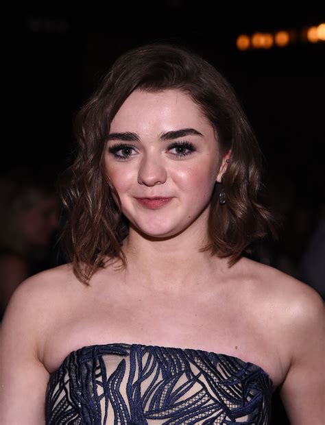Maisie Williams Has Blue Hair Now Is Basically A Full On