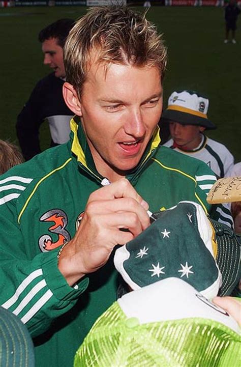 Brett Lee Signed Autographs As Rain Delayed Start Of The Second Days
