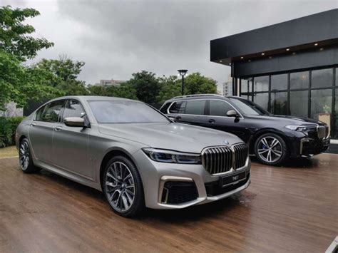 Features we feel are worth their weight in gold include the. BMW launches 2019 7-Series (facelift) in India, prices ...