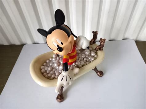 Disney Mickey Mouse Taking A Bubble Bath Catawiki