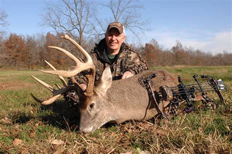 8 Insanely Simple Deer Hunting Tips Hunt And Hike Magazine