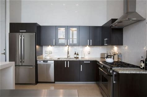Maybe you would like to learn more about one of these? White subway tile w/ espresso cabinet | White tile ...
