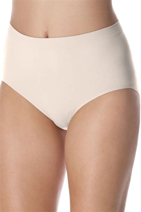 Bali Comfort Revolution Microfiber Seamless Brief J Old Women S