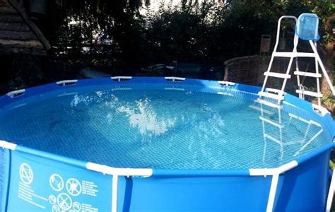 Swimmingpool garten pool holz selber bauen rechteckig. Tipps rund ums Thema Schwimmbecken im Garten ...