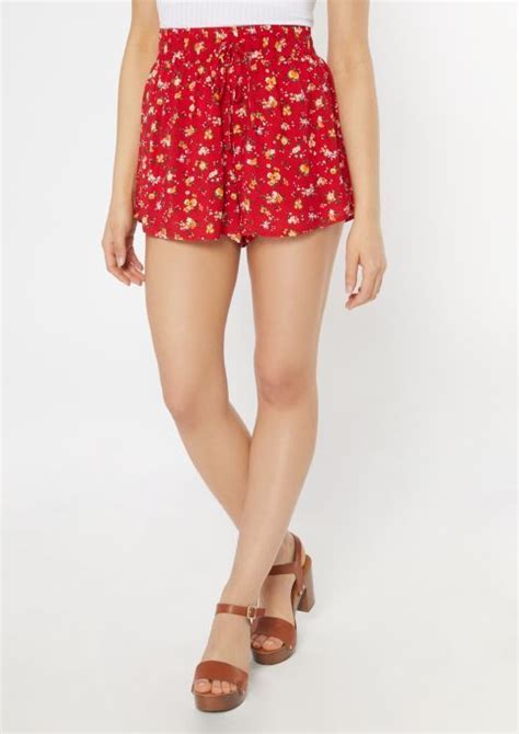 Black Floral Print Flowy Shorts In 2020 Pattern Shorts Outfit Flowy Shorts Short Outfits