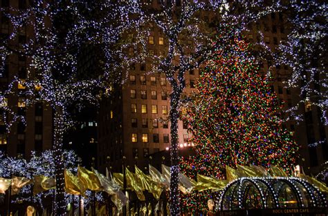 Where To See Stunning Holiday Lights In Nyc Nyc Christmas Christmas