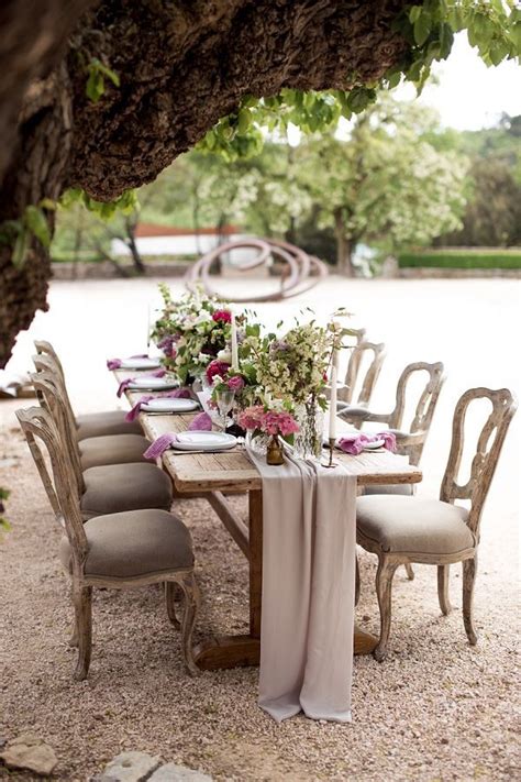Outdoor Wedding Table Image By Flora Chevalier Weddinginspiration