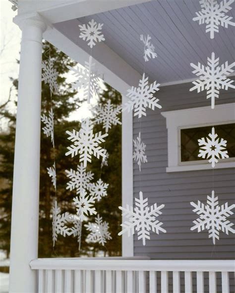 27 Diy Outdoor Christmas Decorations To Light Up Your Home