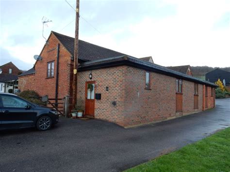 Bed Barn Conversion To Rent In Faversham Road Boughton Lees Ashford