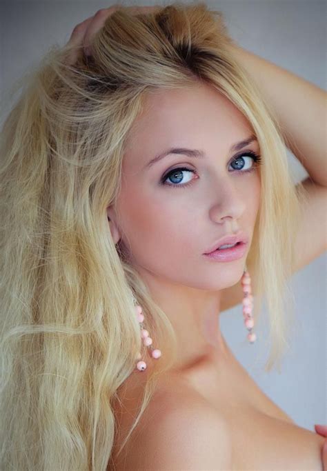 Jennifer Mackay Beautiful Blonde Blonde Beauty Beauty