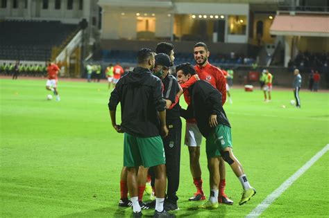 وأوضح عمرو الأشلم، طبيب الاتحاد، إصابة حسام عاشور بقطع في الرباط الصليبي للركبة بعد مباراة المصري البورسعيدي بالدوري. حسام عاشور يظهر برفقة لاعبى الأهلى قبل مواجهة الاتحاد ...