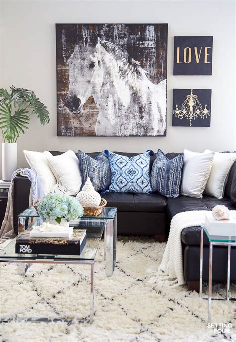 House decorating, like many different fashionable trends, modifications annually and seasonally, reflecting cultural. Summer Decor Ideas For Your Entryway And Family Room ...