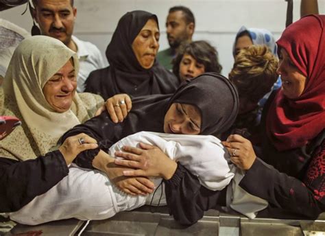 Sobbing Mother Holding The Dead Body Of Her 8 Month Old Tells The Story Of Gaza War