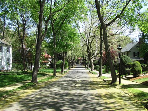 No quiero más — не хочу́ бо́льше; Newton Named One of the Best Places to Live in the U.S.