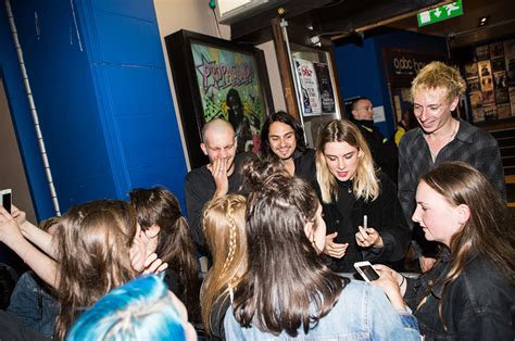 Wolf alice are an english alternative rock band from london. Wolf Alice - Backstage With The Band Who Could Change Your ...