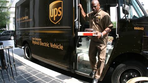 Ups Hev Delivery Truck Photo Gallery