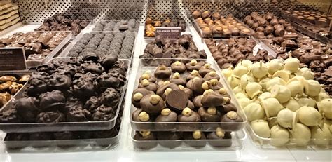 Discover more with the pcc. RapaNui: el toque italiano en los chocolates que más nos ...