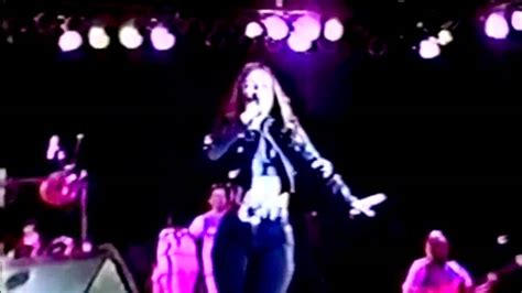 Selena Bidi Bidi Bom Bomsi Una Vez Live In Monterey 1994 4 Youtube