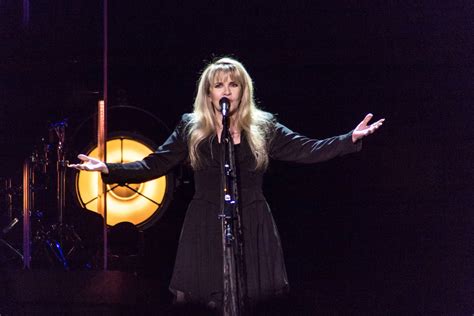 Stevie Nicks Announces New U S Tour Dates Coming To Charlotte In October With Vanessa