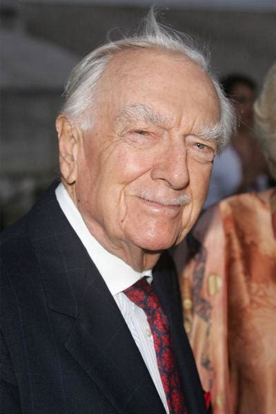 Walter Cronkite Iconic Cbs Anchorman Dies At 92 The Denver Post