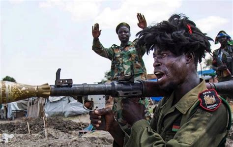 Административно южный судан делится на 10 штатов, которые созданы из 3 вилайетов судана: Киев обвинили в поставках оружия в Южный Судан ...
