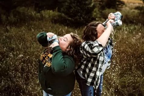 Two Best Friends Commemorate Their Friendship In Epic Drunk Photo Shoot
