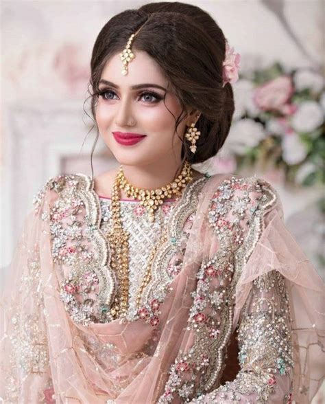 pakistani bride hairstyle pakistani bridal makeup beautiful dresses bridal makeup images