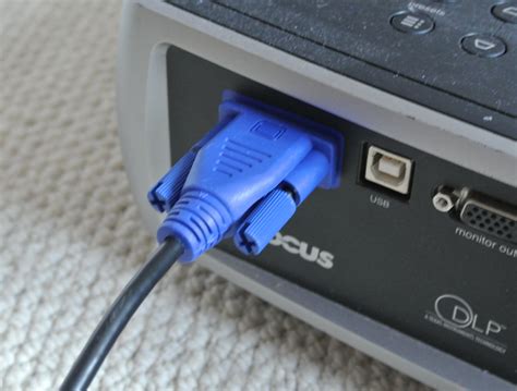 I have purchased vox blc 007b mini projector so how i can connect this to computer. Connecting Acer C720 Chromebook to VGA Projector - HEAD4SPACE