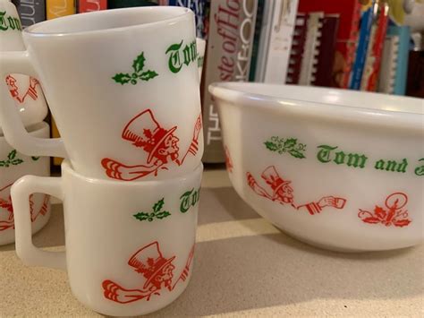 Vintage Hazel Atlas Tom And Jerry Set Bowl With Six Cups Etsy