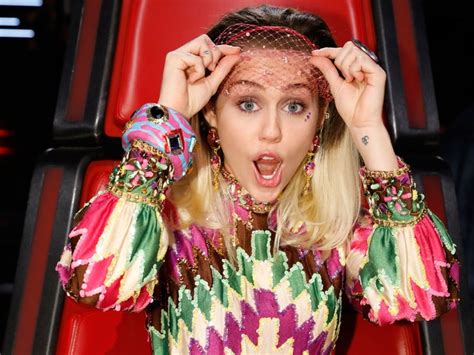 Miley Cyrus Rocked A Diamond Veil During The Voice Finale Because Of