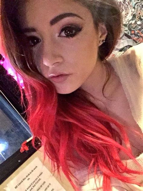 Picture Of Chrissy Costanza