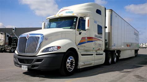 Driving An Integrated Powertrain From Cummins And Eaton Truck News