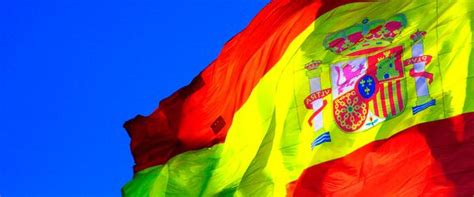 Ich biete ihnen hier einen kleinen aschenbecher in. Spanische Flagge und spanische Hymne |don Quijote Deutschland