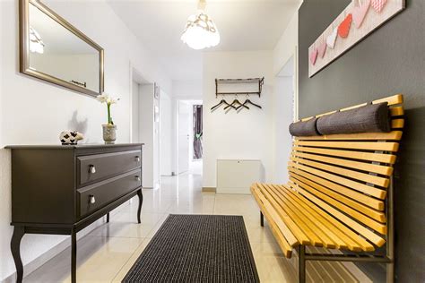 Sie entspannen sich in stilvollen und komfortablen wohnungen mit traumhaftem blick über. #köln #rath #Ferienwohnung #reisen #travel #rheinland ...